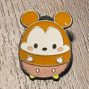 Disney land hong kong park ufufy mickey mouse cutie round silver pin 2017
